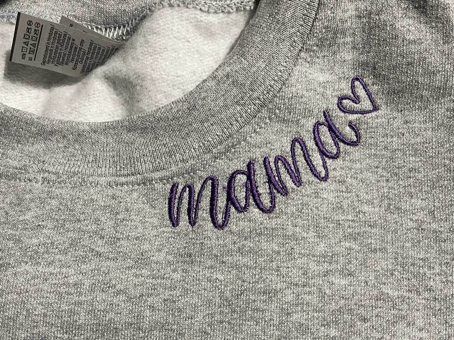 Mama neckline