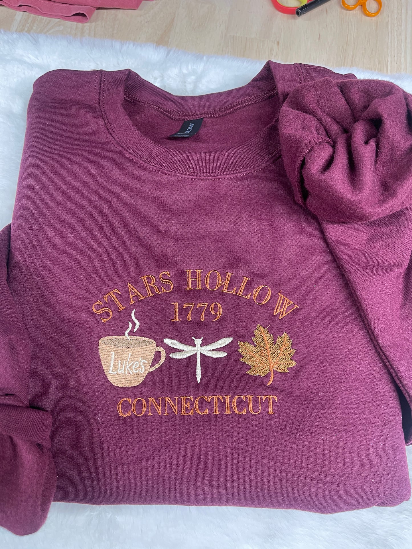Stars Hallow embroidered crewneck