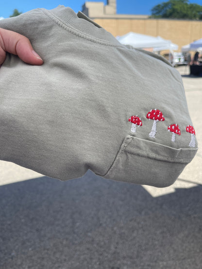 Mushroom pocket t-shirt